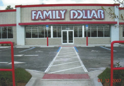 Family-Dollar-CW-Hayes02